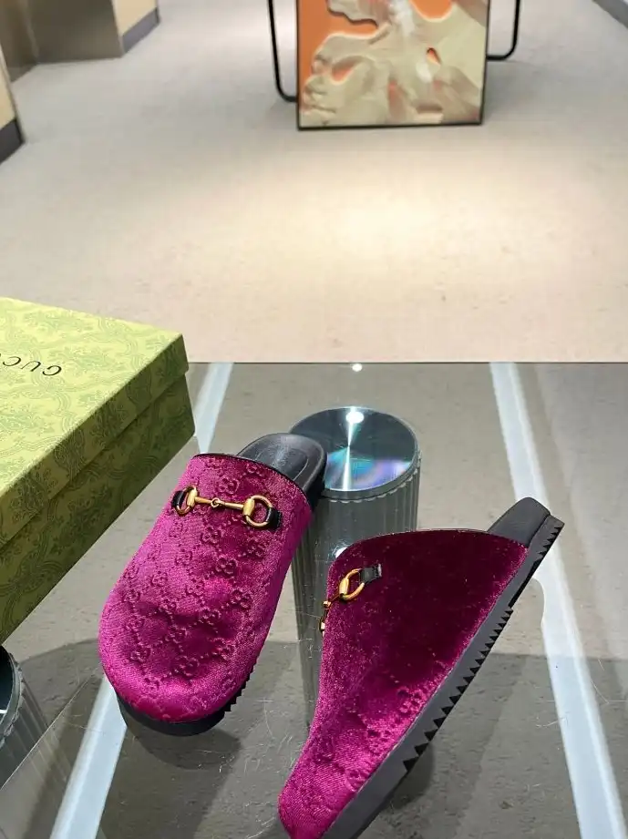 hype Gucci Slippers