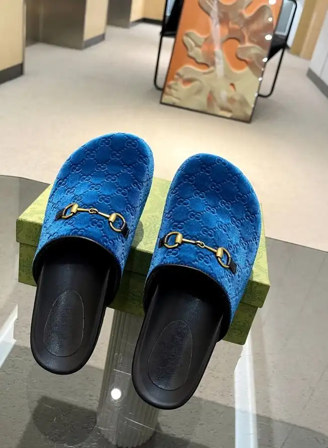 hype Gucci Slippers