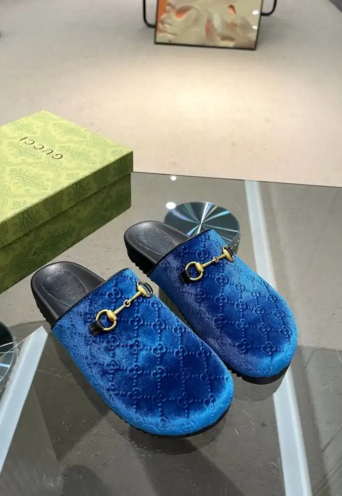 hype Gucci Slippers