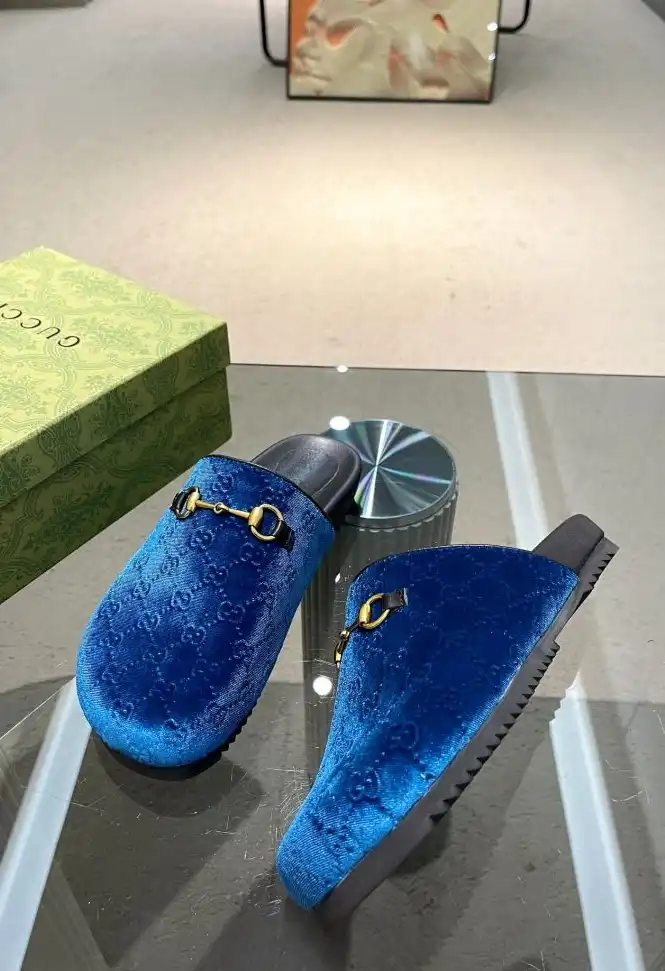 hype Gucci Slippers