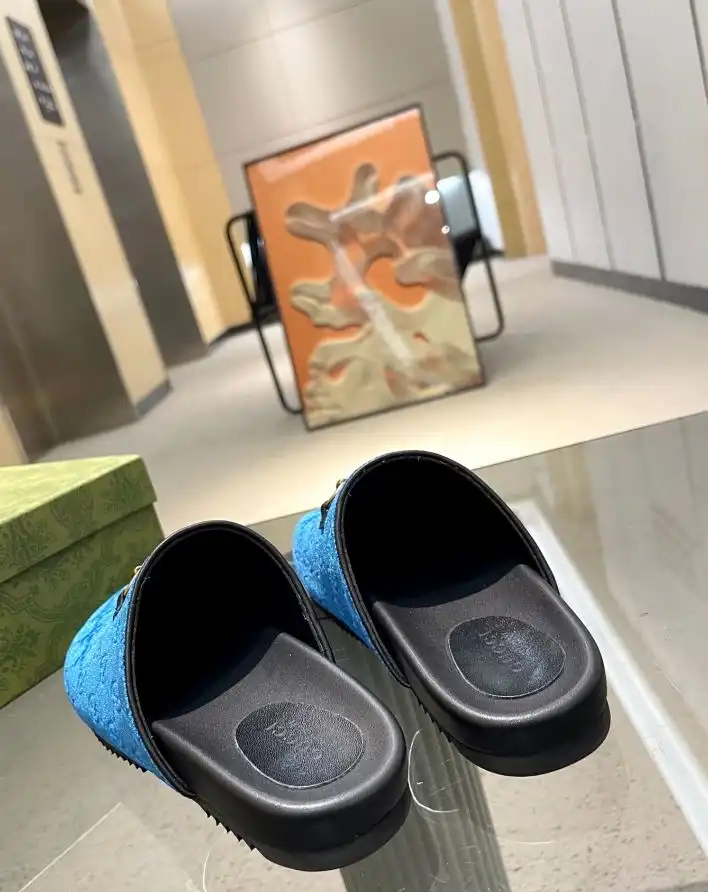 hype Gucci Slippers