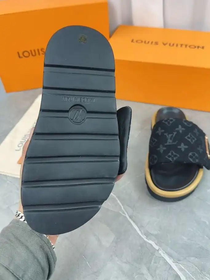 hype LV Slippers