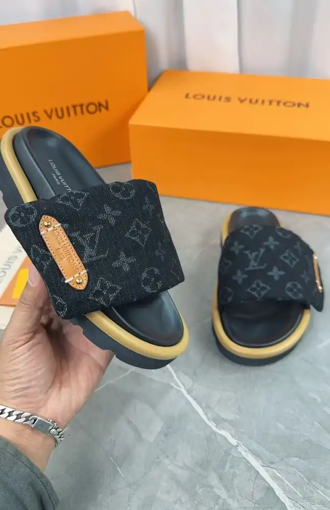 hype LV Slippers