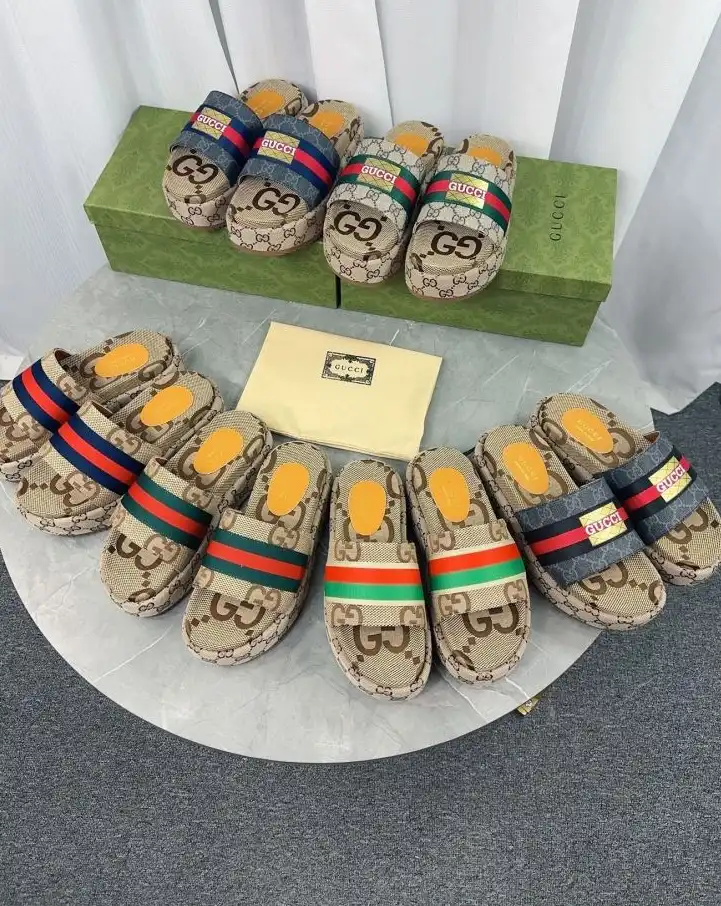 hype Gucci Slippers