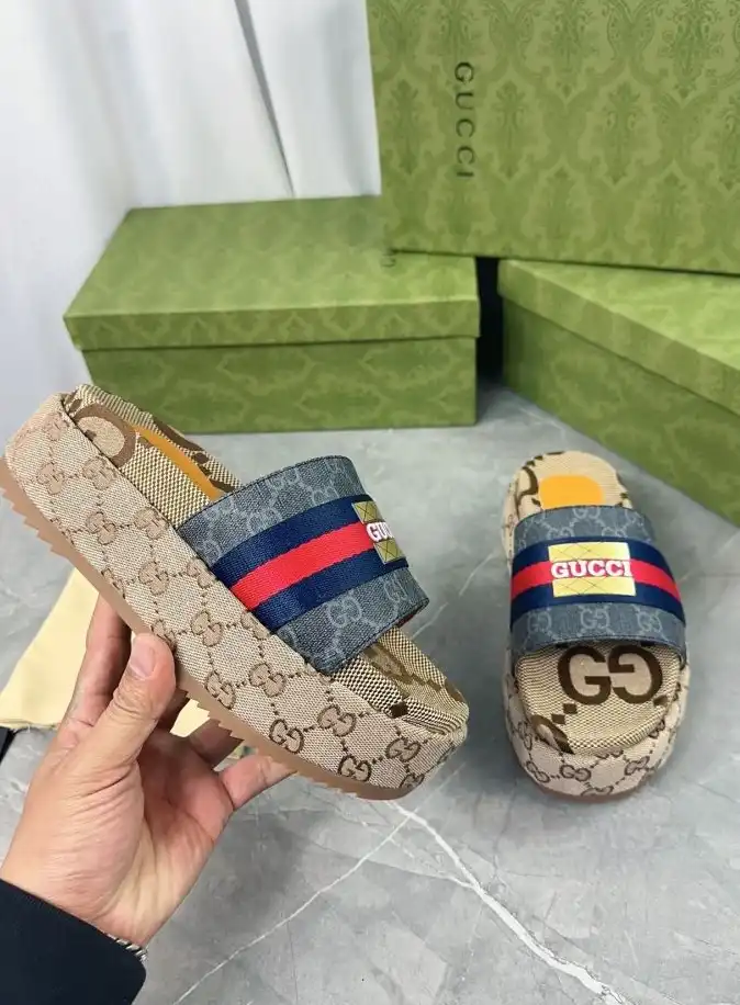 hype Gucci Slippers