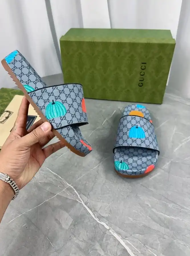 hype Gucci Slippers