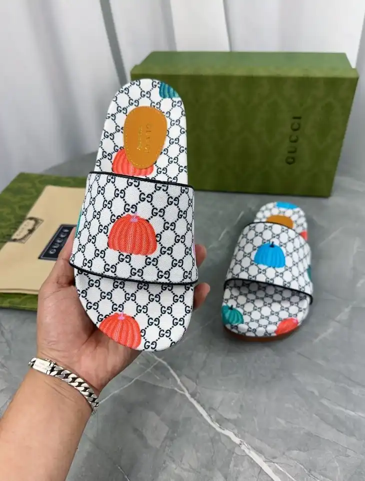 hype Gucci Slippers