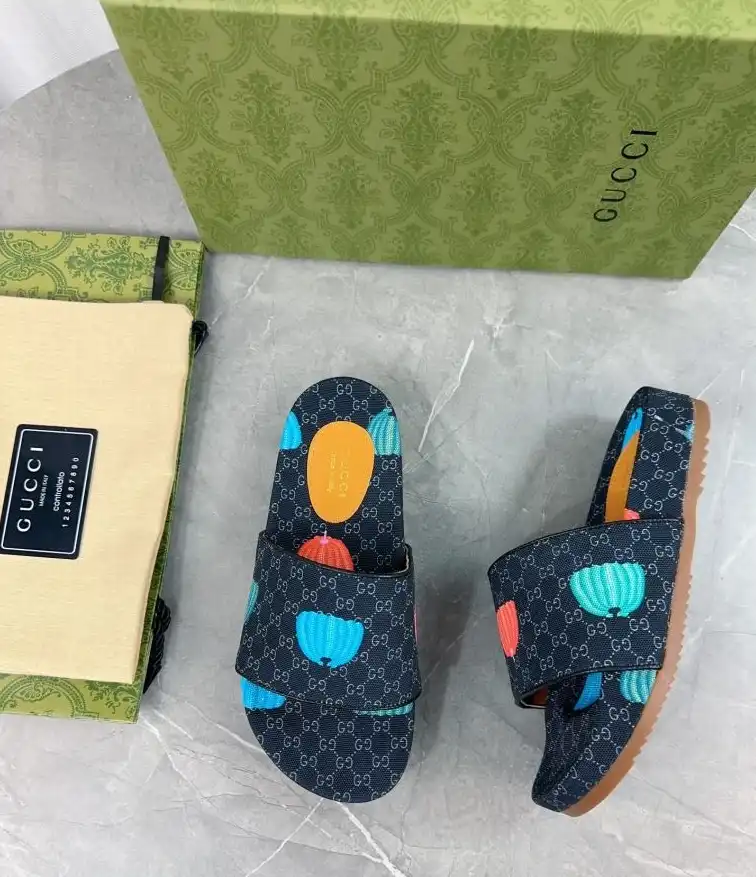 hype Gucci Slippers