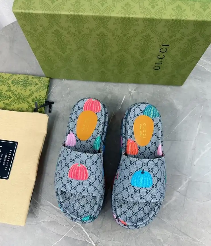 hype Gucci Slippers