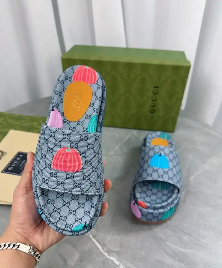 hype Gucci Slippers