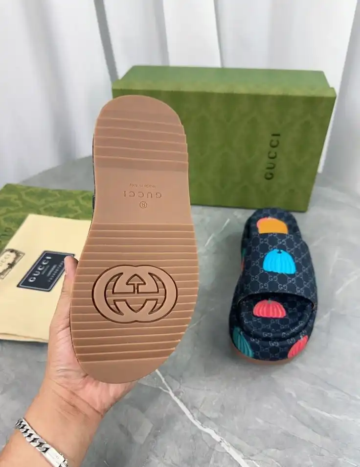 hype Gucci Slippers