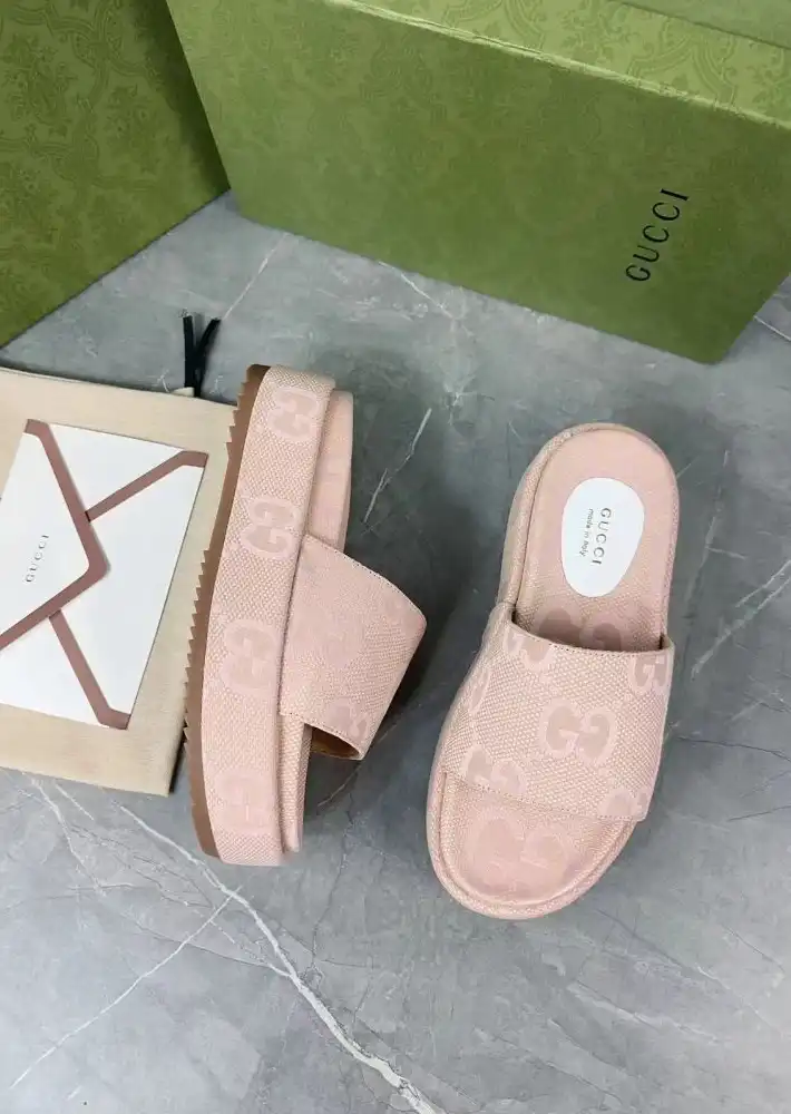 hype Gucci Slippers