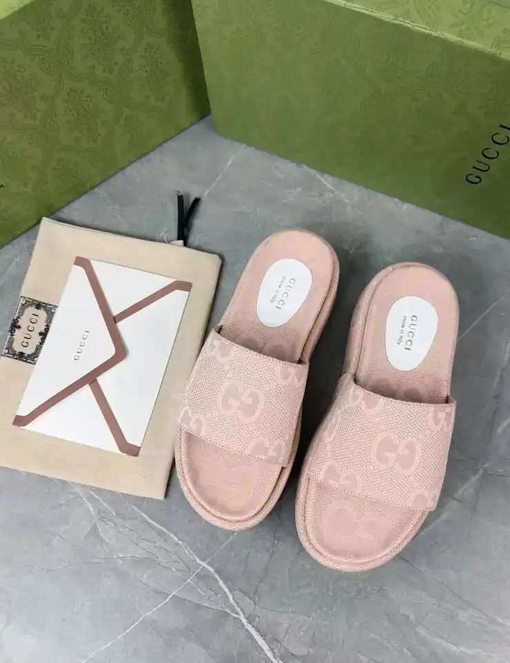 hype Gucci Slippers