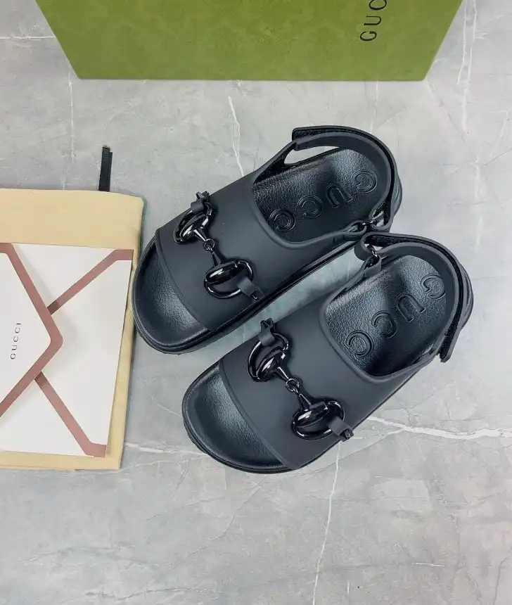 hype Gucci Sandals