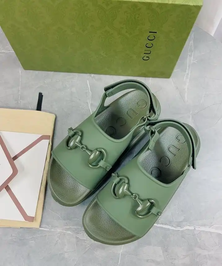 hype Gucci Sandals