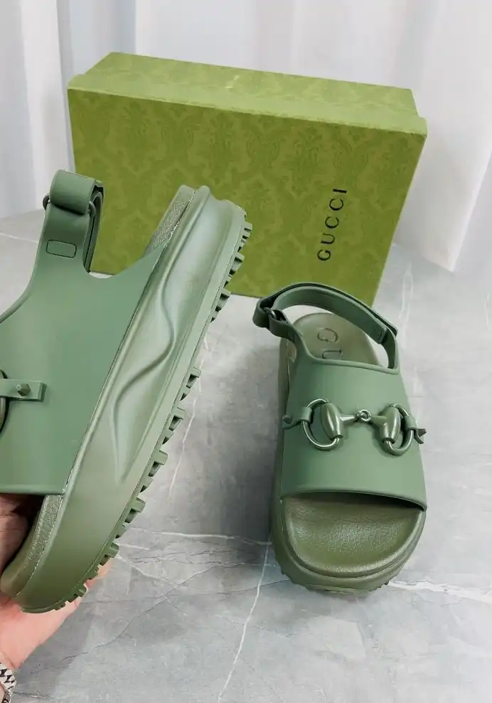 hype Gucci Sandals