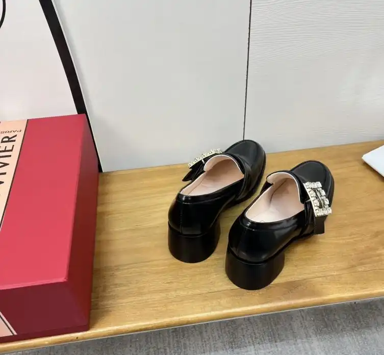 hype Roger Vivier Casual Shoes