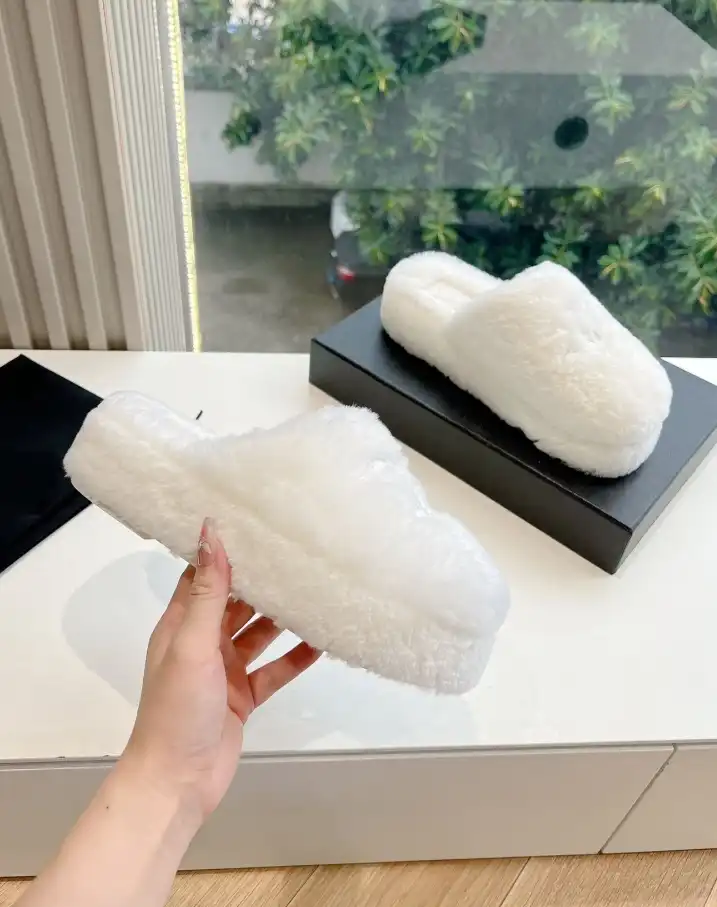 hype Chanel Slippers