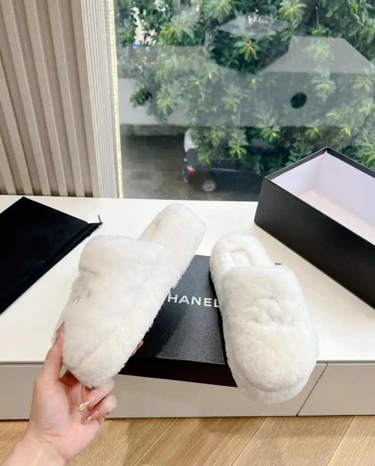 hype Chanel Slippers