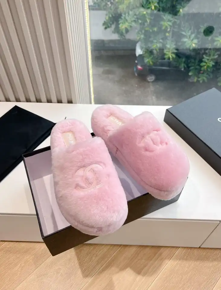 hype Chanel Slippers