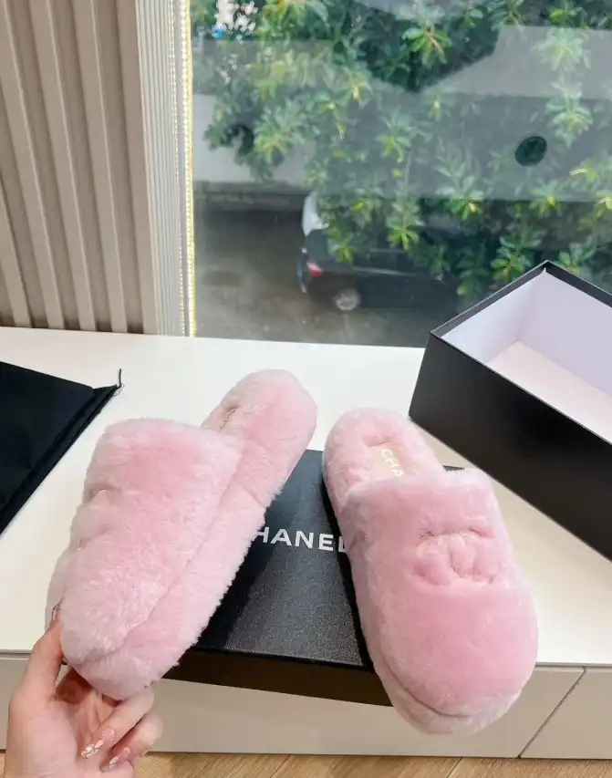 hype Chanel Slippers