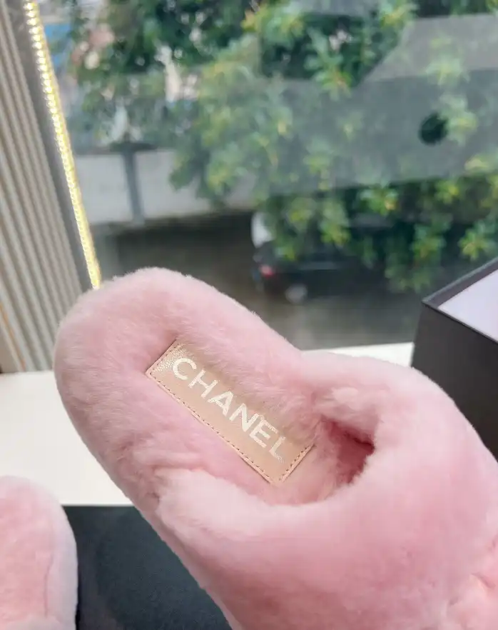 hype Chanel Slippers