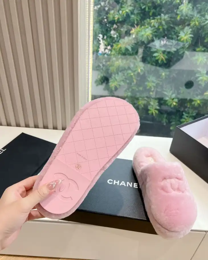 hype Chanel Slippers