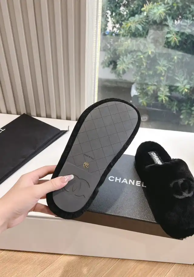 hype Chanel Slippers