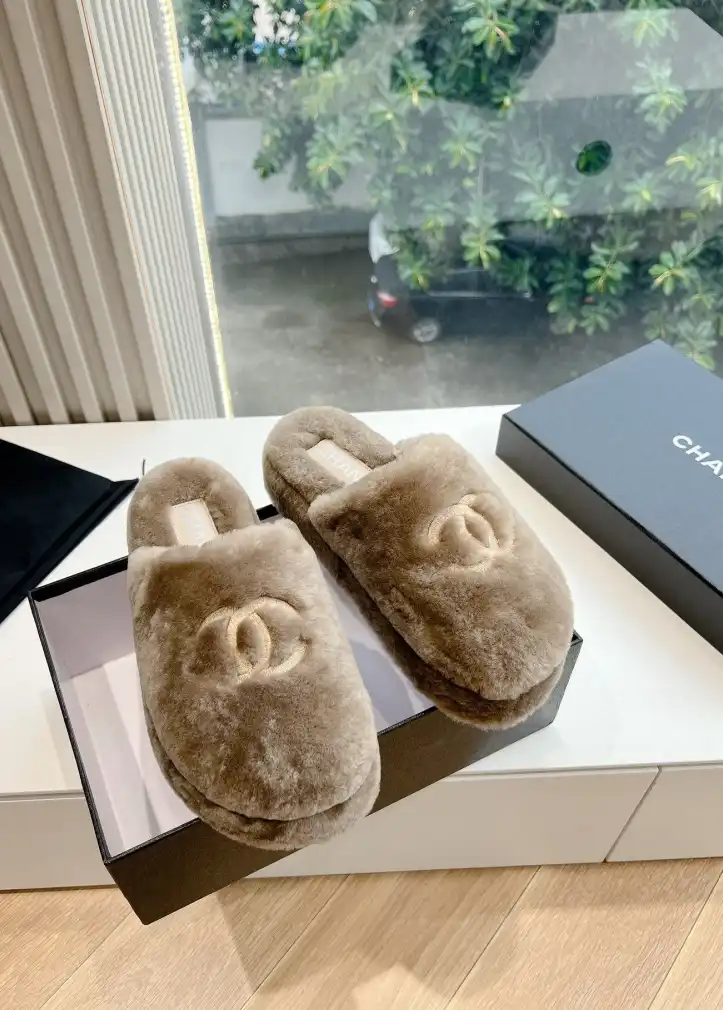 hype Chanel Slippers