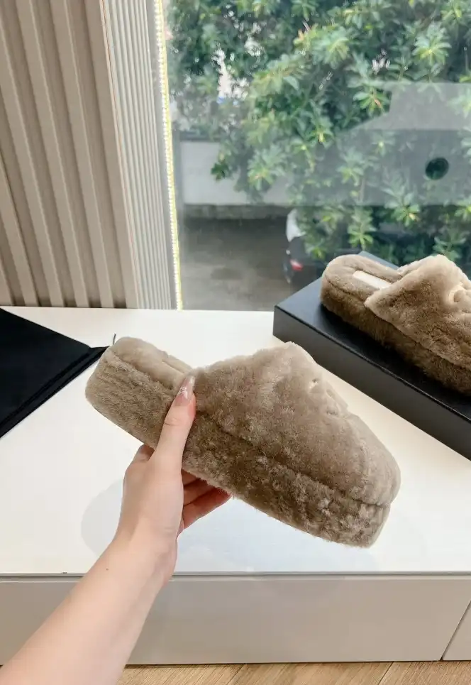 hype Chanel Slippers