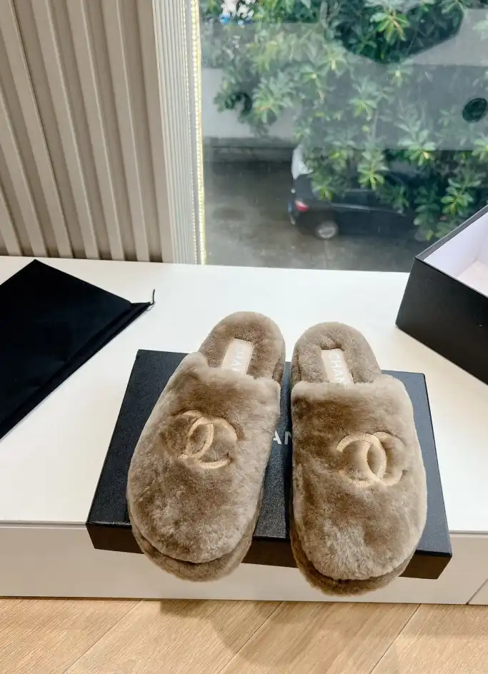 hype Chanel Slippers