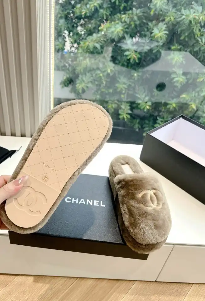 hype Chanel Slippers