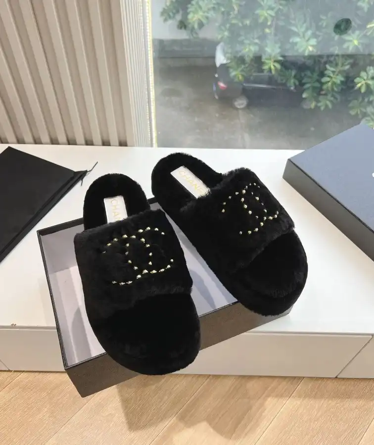 hype Chanel Slippers