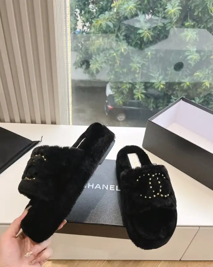 hype Chanel Slippers