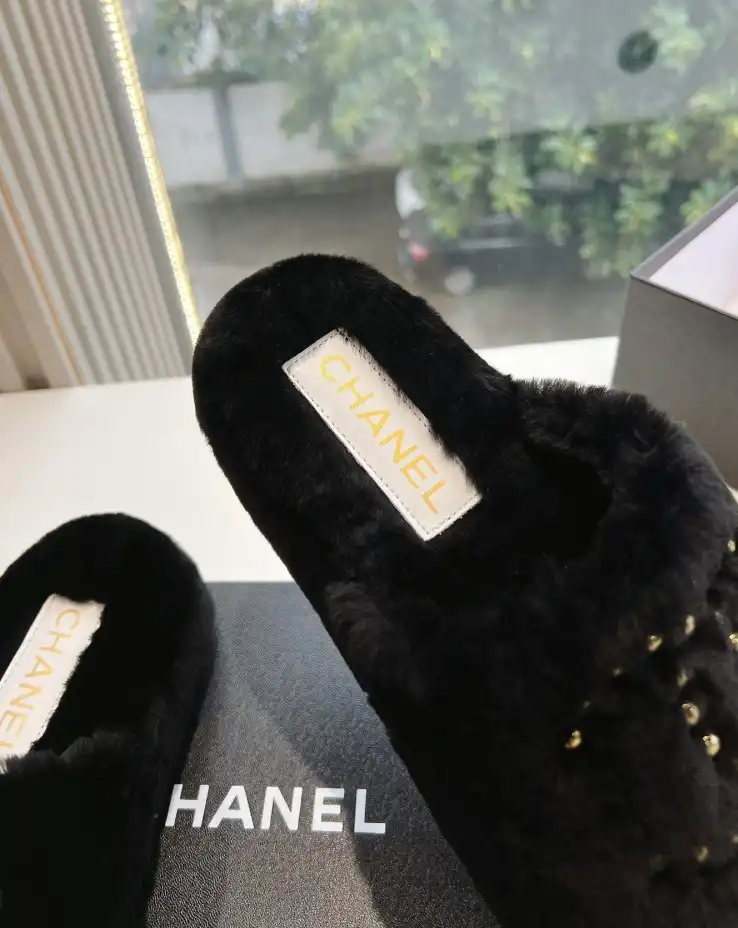 hype Chanel Slippers