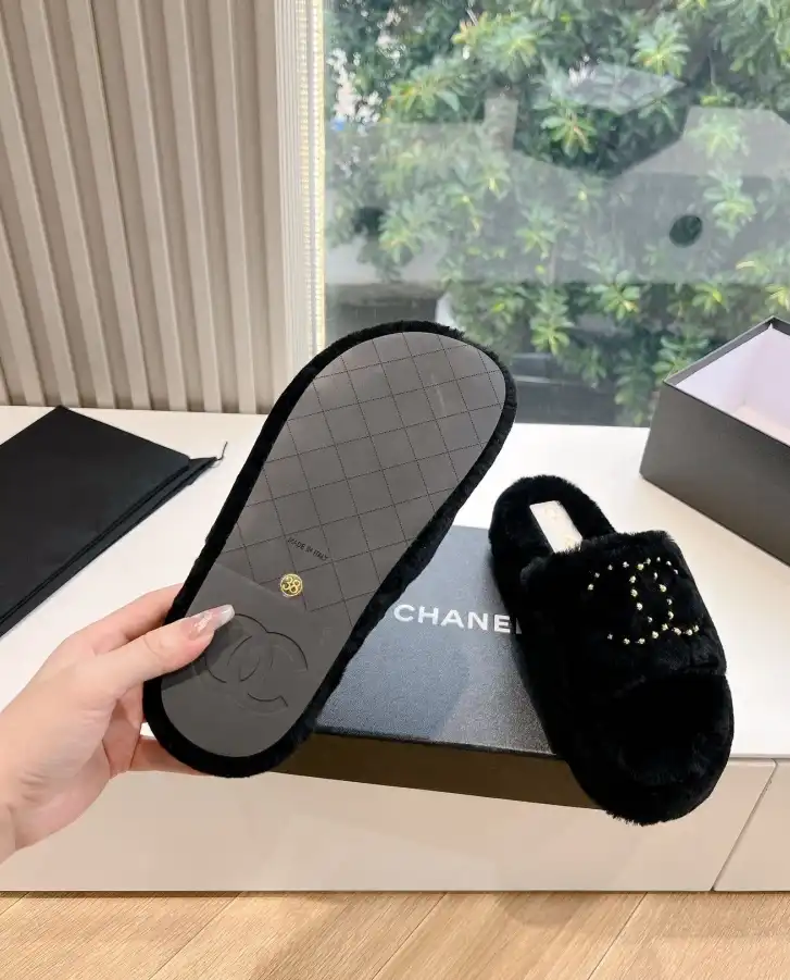 hype Chanel Slippers