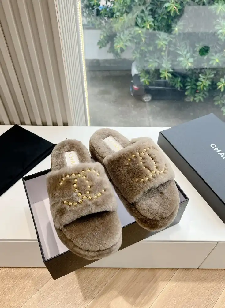 hype Chanel Slippers