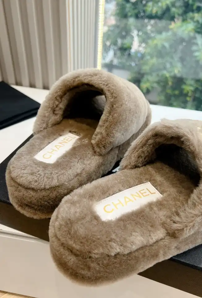 hype Chanel Slippers