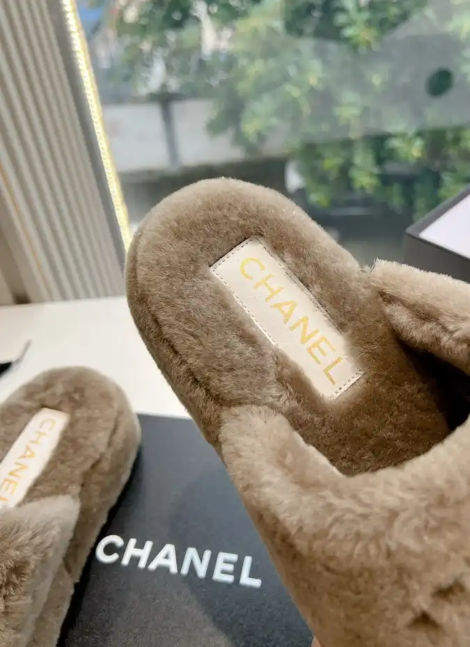 hype Chanel Slippers