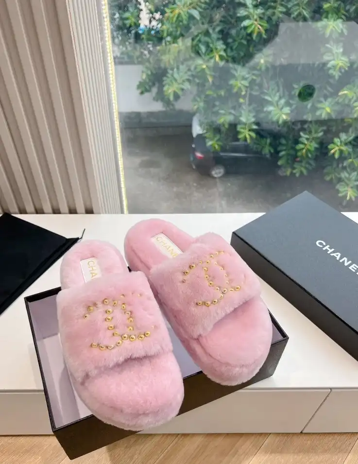 hype Chanel Slippers