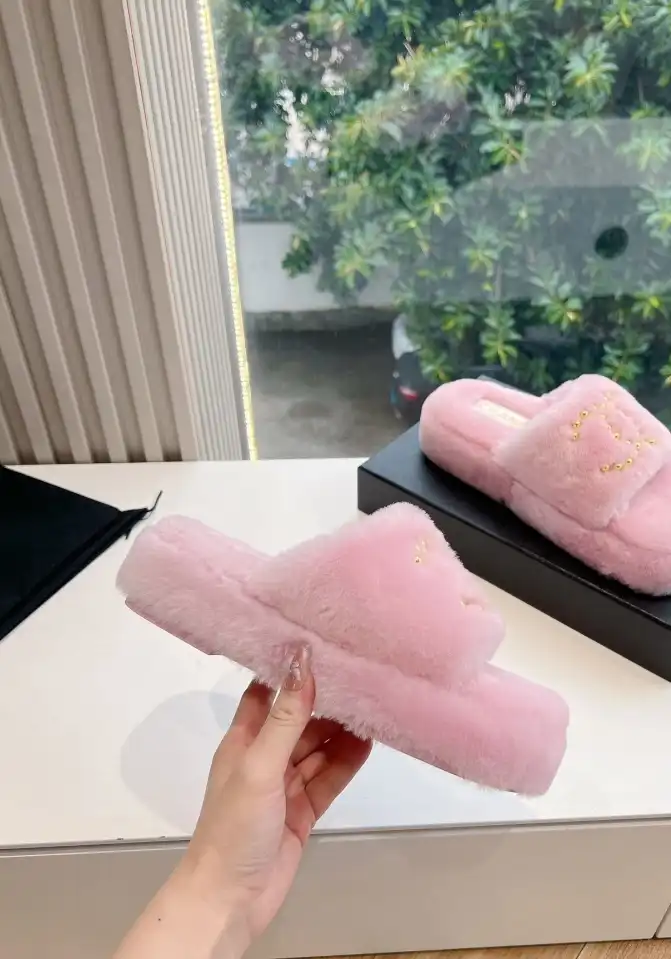 hype Chanel Slippers