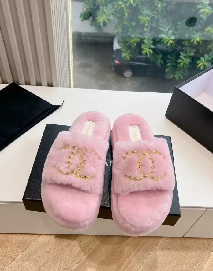 hype Chanel Slippers