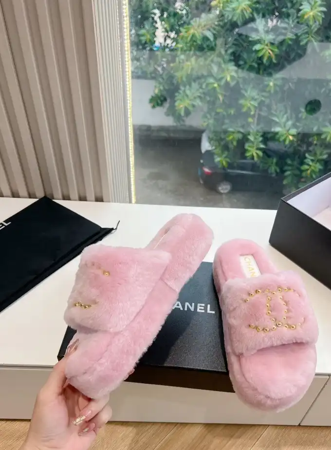 hype Chanel Slippers