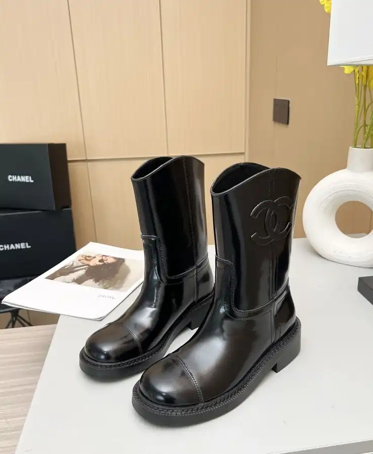 hype Chanel Boots