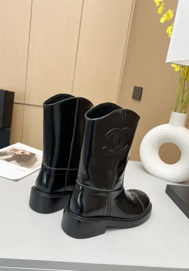 hype Chanel Boots