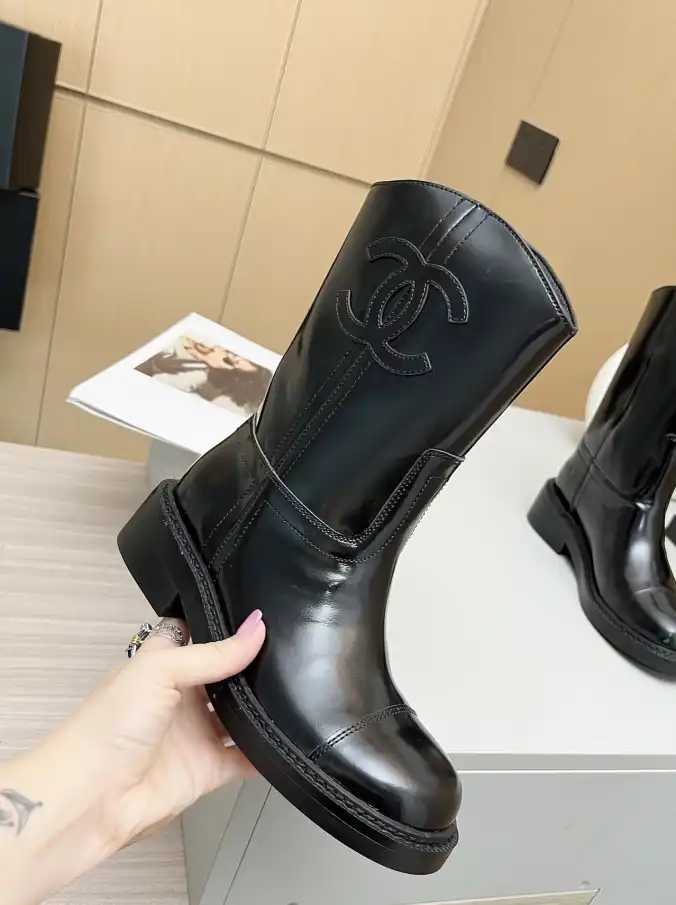 hype Chanel Boots