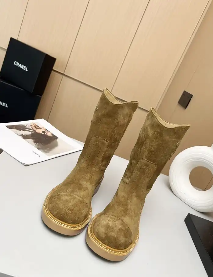 hype Chanel Boots