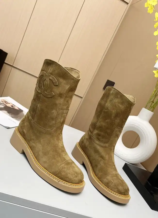 hype Chanel Boots