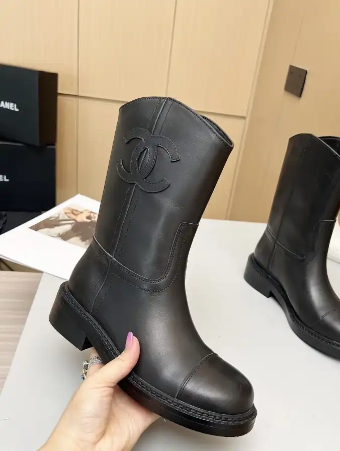 hype Chanel Boots