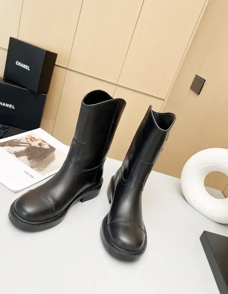 hype Chanel Boots